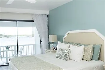 Turquoise Cay Hotel Hartswell