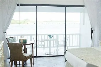 Turquoise Cay Hotel Hartswell Bahamas